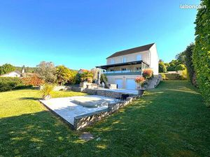 Propriété 8 pièces 180 m²