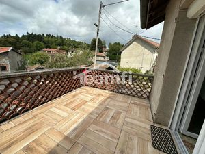 2 maisons avec terrasses et sous-sol complet