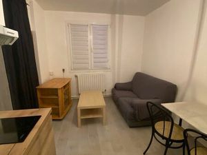 Loue T1 / F1 MEUBLÉ à coté de Compiègne. 23m²