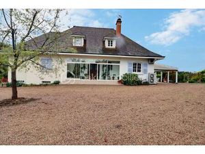 Maison traditionnelle de 187 05 m² à Jaligny-Sur-Besbre