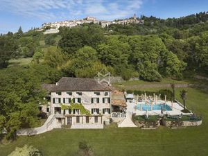 Canton de Fayence ancien moulin à huile du 14 eme