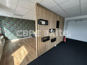Location Local Professionnel 190m² ANNECY 74000