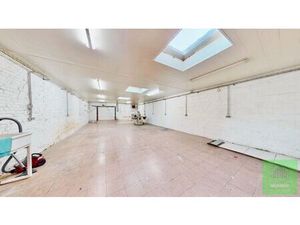 TE KOOP: Handelspand met magazijn én mogelijkheid tot woonst in hartje Lauwe!