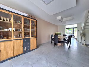 Vente maison 6 pièces 145 m² à La Chapelle-Saint-Aubin (72650)  279 500 €