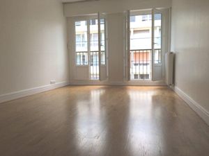 Location Appartement 2 pièces 42m² FONTAINEBLEAU 77300