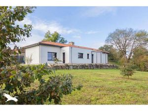 Vente maison 7 pièces 195 m² Belloc-Saint-Clamens (32300)