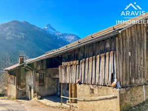 Vente maison 5 pièces 360 m² à La Balme-de-Thuy (74230)  472 500 €