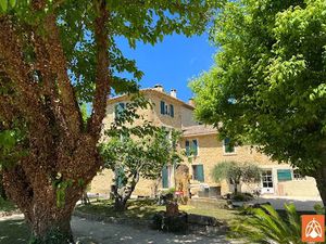 Vente maison 18 pièces 678 m² à Caderousse (84860)  1 298 000 €