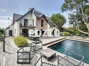 A Vendre - AVRANCHES secteur Ouest (Baie) - maison 7 pièce(s) 220 m²
