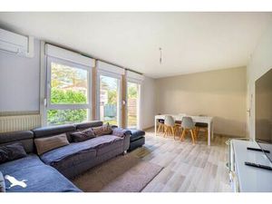 Vente maison 5 pièces 91 m² Chassieu (69680)