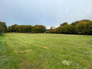 Vente terrain 3750 m² à Chaptelat (87270)  37 000 €