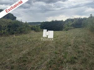 Vente terrain 2531 m² à Saint-Paul-le-Jeune (07460)  120 000 €