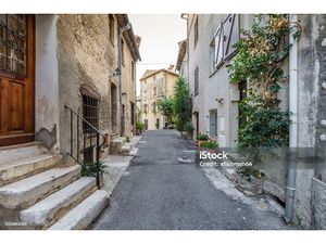 Vente locaux professionnels 15 m² à Draguignan (83300)  25 000 €