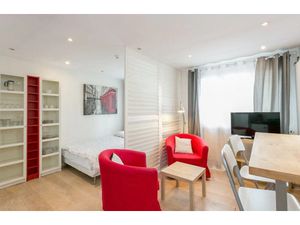 Location meublée appartement 1 pièce 25 m² à Clamart (92140)  2 079 €