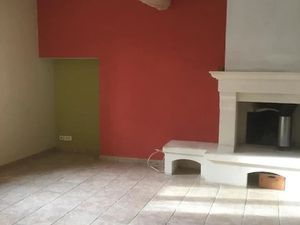 Location appartement 3 pièces 114 m² à Pernes-les-Fontaines (84210)  997 €
