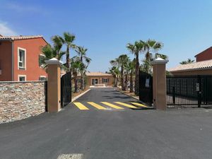 Location parking à Grimaud (83310)  99 €