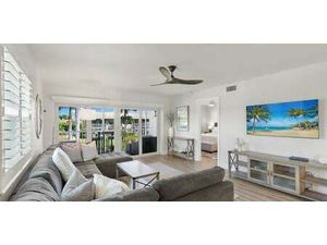 Appartement avec piscine en bord de mer Marco Island (Etats-Unis)