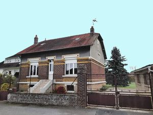Vente maison 6 pièces 100 m² à Noyon (60400)  183 650 €