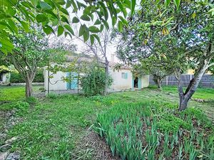 Vente villa 3 pièces 68.5 m² à Carnoules (83660)  250 000 €