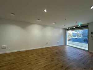 Location commerce 47 m² à Saujon (17600)