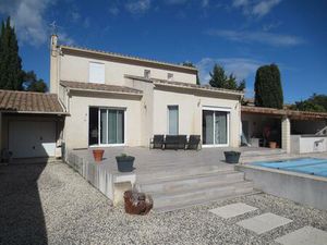 Villa Tarascon 4 pièces 125 m2 + garage - piscine - pool-house