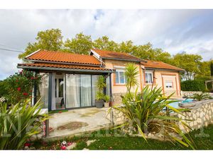 Vente maison 4 pièces 100 m² à Cuq-Toulza (81470)  249 000 €