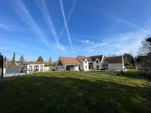 Vente propriété 8 pièces 385 m² à Cely en biere (77930)  899 900 €