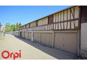 Location stationnement  m² T- à Bernay  70 €