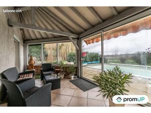 Maison 8 pièces 225 m²