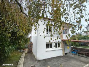 Maison 8 pièces 204 m²