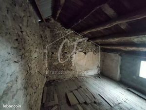 Propriété 4 pièces 84 m²