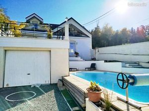 VILLA agréable entre lac et nature à SANCHEY