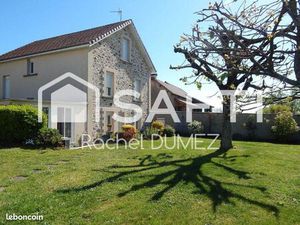 Propriété 5 pièces 158 m²