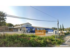 Local commercial 140 m²