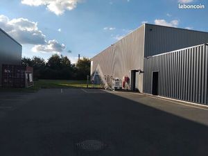 Local 800 m² BRISSAC LOIRE AUBANCE