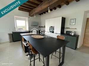 Propriété 5 pièces 148 m²