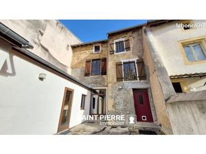 Maison 8 pièces 197 m²