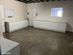 Local bureaux 175 m²