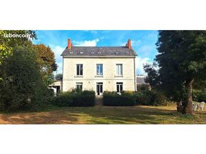 Maison 10 pièces 338 m²