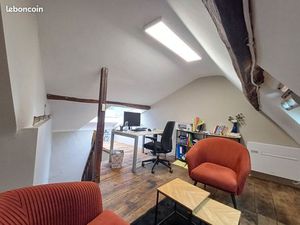 Bureau de 10m² meublé et climatisé  disponible immédiatement