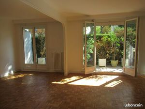 Vente appartement 3/4 pieces 73m2  Clamart (92140) Jardin Parisien:345 000 euros