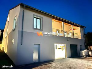 Maison 9 pièces 223 m²