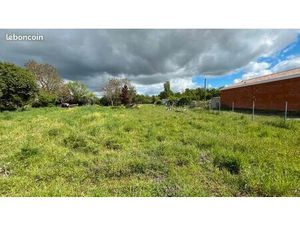 Terrain 535 m² Izon