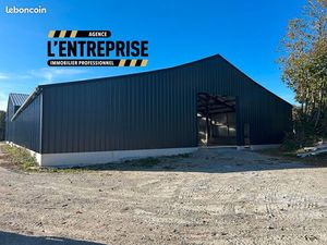 Entrepôt 500 m² GOUESNOU
