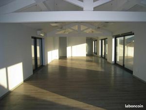 Bureaux 167 m²