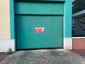 Parking sécurisé  couvert  vidéosurveillé avec bip