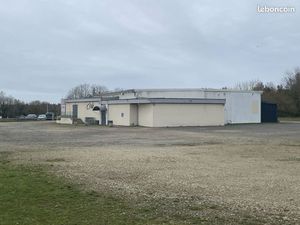 Murs commerciaux 600 m² Plouigneau