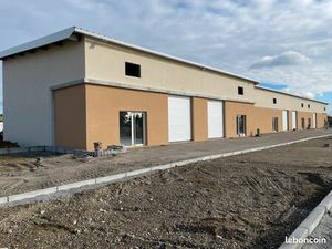 Local d'activité neuf  120m² situé rte de Bruguières