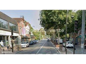 Local commercial 282 m²