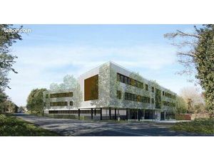 Bureaux modernes tout equipes